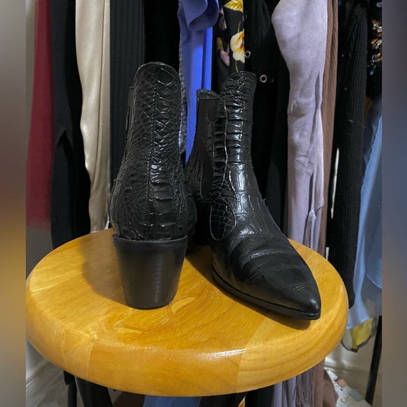 SOLD | Western Faux Snake Skin Pointed Toe Boots - Picture 3 of 5